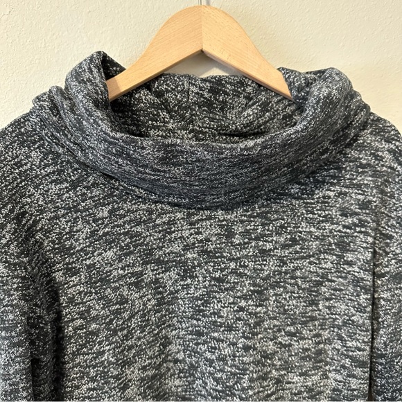 Merona Dark Gray Long Sleeve Cowl Neck Sweater Size Medium - Picture 3 of 11